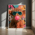 Affiche Métal Pop Art – Vache Highland Lunettes & Bulle de Chewing-Gum A4